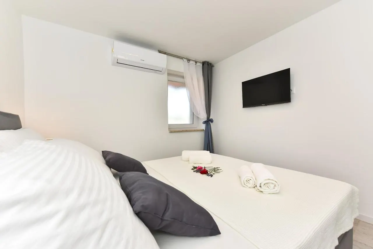 Vila Ana 0*, Privlaka (Zadar)